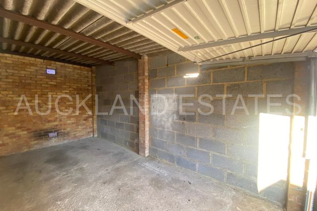 Garage Of, 20, Parkside, Potters Bar photo 3