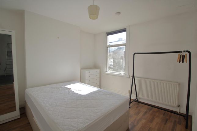 8, Trelawn Road, Brixton photo 5