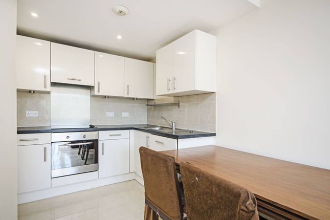 Thumbnail Flat to rent in Greyhound Hill, Hendon, London