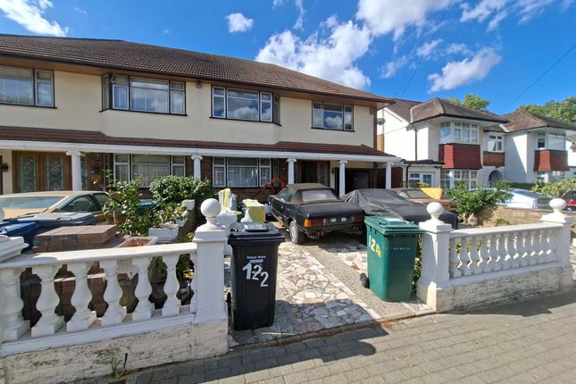 122, Longland Drive, London photo 3