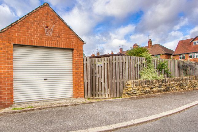 6 Shaftesbury Avenue, Chesterfield photo 4