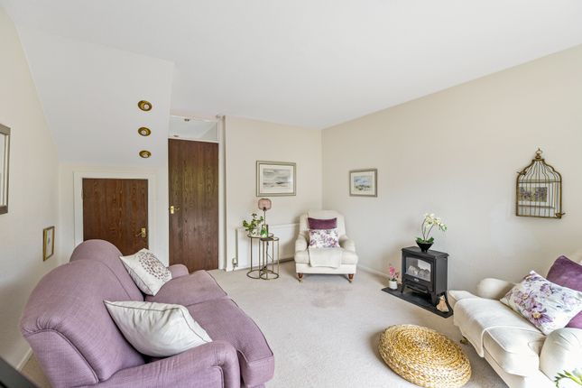 74, Howden Hall Drive, Liberton, Edinburgh photo 3