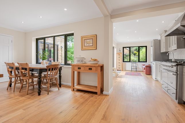 4, Vicarage Gardens, Berkhamsted photo 4