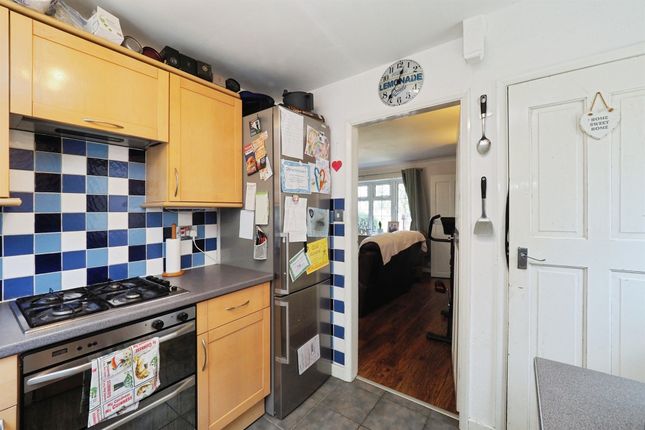 22, Salter Close, Derby photo 4