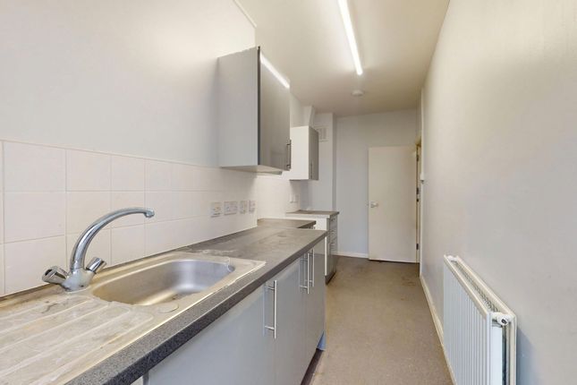 106 Wulfstan Street, London photo 5