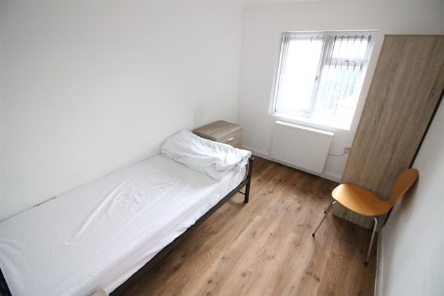 Thumbnail Room to rent in Bourne Avenue, Hayes