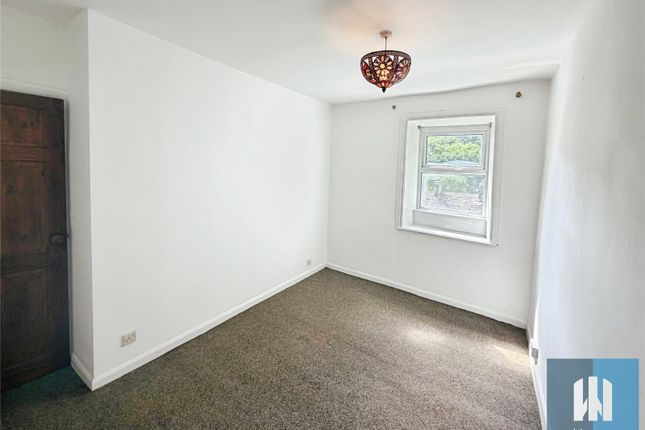 53, Dunford Road, Huddersfield photo 4