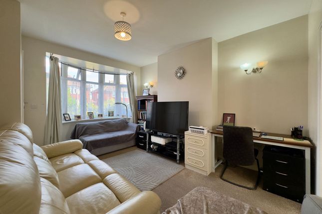 23 King George Avenue, Loughborough photo 2