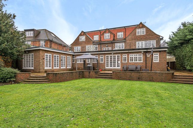 5, Grange Avenue, London photo 2