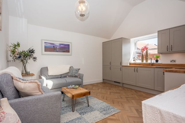Flat Beta, Constantia House, Cromer photo 2