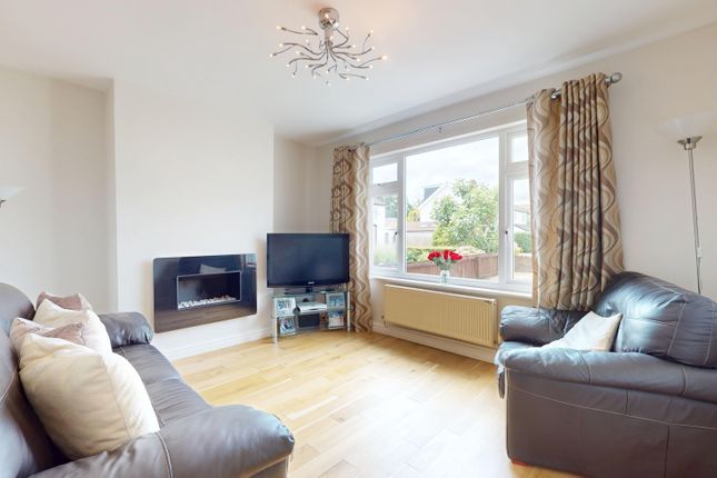 6, Lon Ganol, Cardiff photo 2