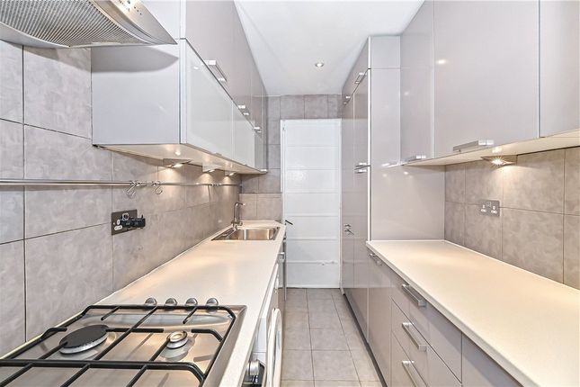 Flat 72, 15, Portman Square, London photo 4