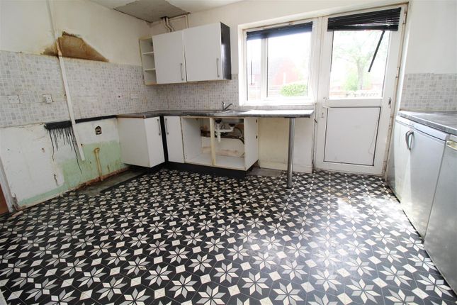11, Ridgewood, Birmingham photo 3