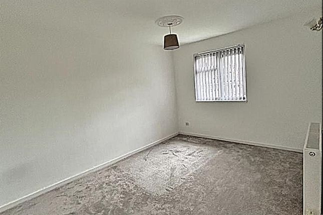 Flat for sale in Rooker Avenue, Wolverhampton