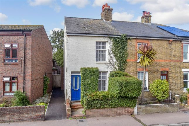 2-bed terraced on Western Road, Deal, £200,000