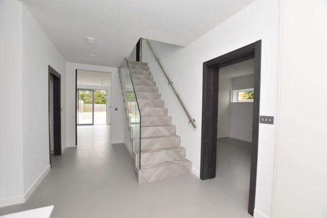 74, Coast Drive, Greatstone photo 4