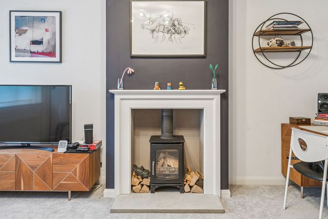 15, Laburnum Close, Marlow photo 3