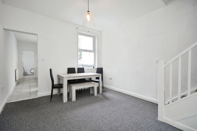 18, Cumberland Road, Coalville photo 4