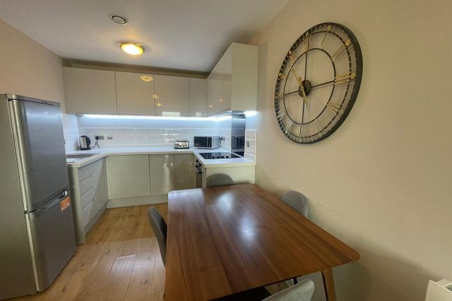 206 Quay Central, Jesse Hartley Way, Liverpool photo 4