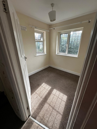 2A, Hayland Cl, LONDON photo 5