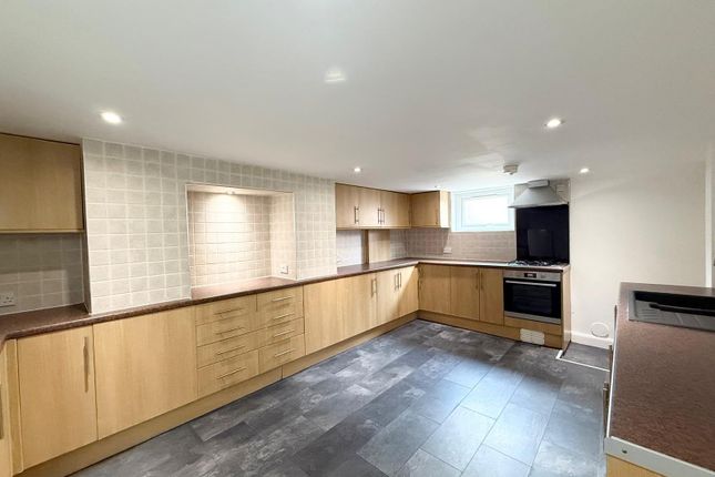 44, Copperfield Grove, West Yorkshire photo 2