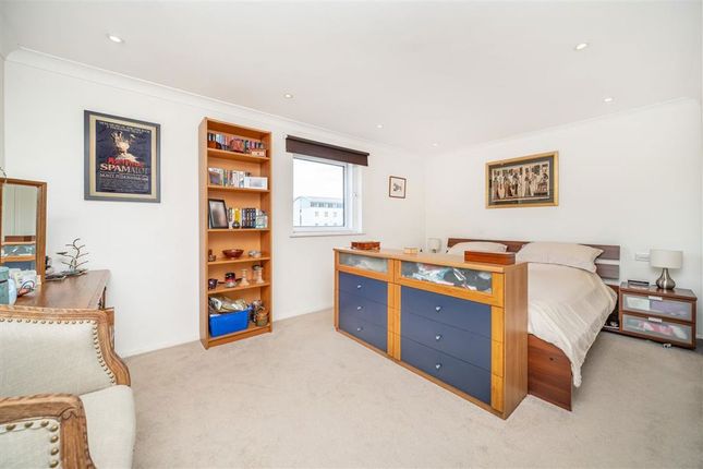 Jardine Road, London photo 4