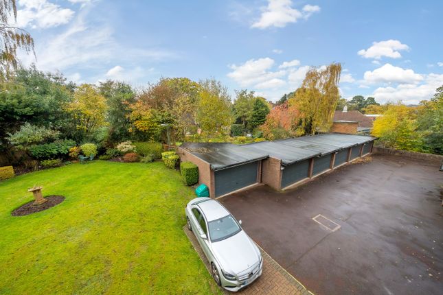 Flat for sale in Chislehurst Road, Chislehurst, Kent