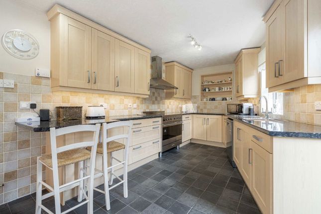 8, Halliford Road, Sunbury-On-Thames photo 4