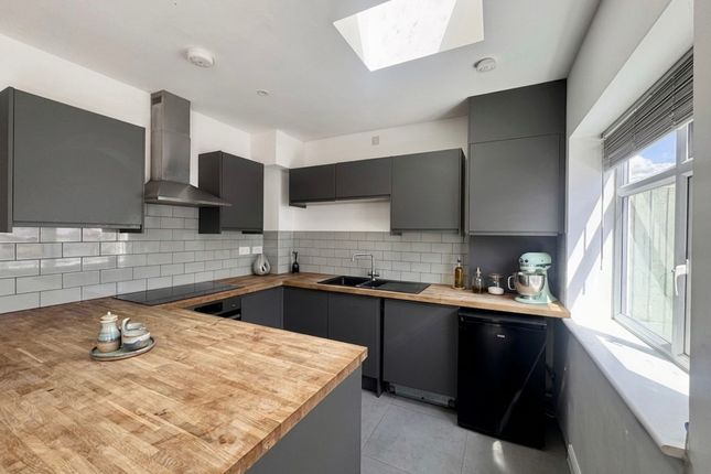 50b Firs Lane, London photo 2