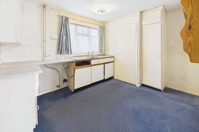11, Whitebroom Road, Hemel Hempstead photo 4