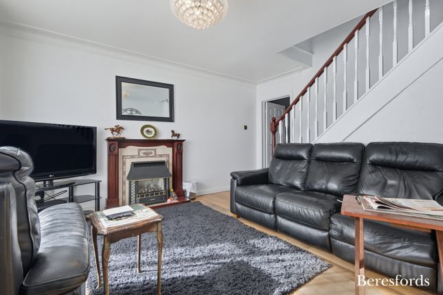70, Rayleigh Road, Brentwood photo 4
