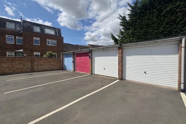 3, Royston Court, Potton photo 4