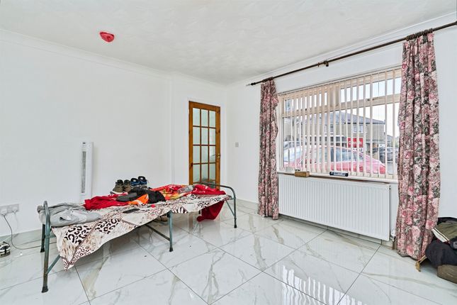 12, Garden Walk, Bilston photo 4