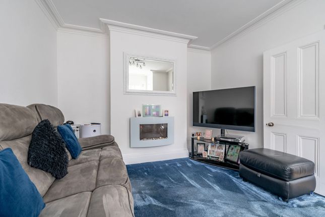 57 Albany Road, Great Yarmouth photo 2