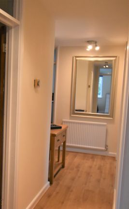 Flat to rent in Crown Walk, Wembley, Greater London