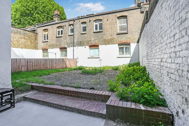 Room 15, 78, Guilford St, London photo 3