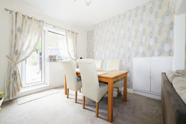 25, Bewdley Road, Stourport-on-severn photo 4
