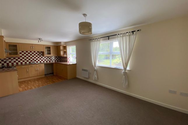 Flat 4, Enderby House, Bromyard photo 3