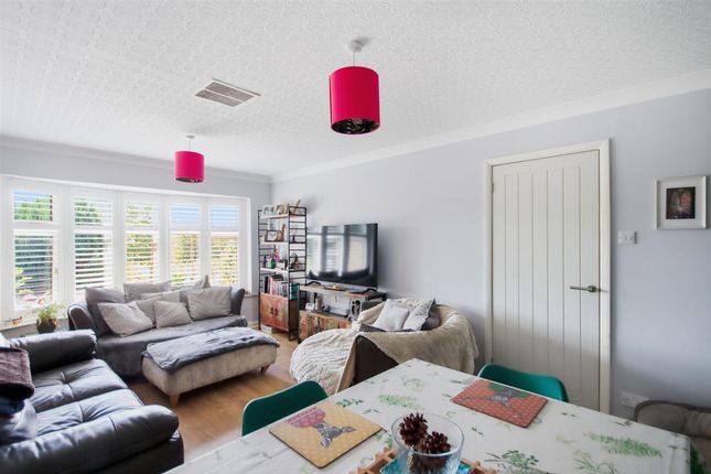31a Ashgate Road, Chesterfield photo 4