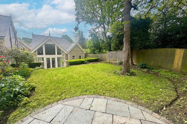 3, Oak View, Sheffield photo 3