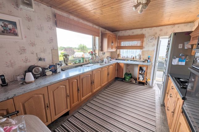 103, Gwilym Road, Cwmllynfell photo 3