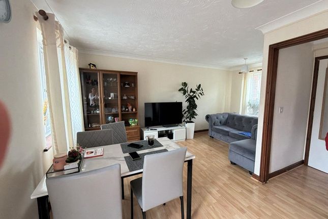 3, Honeysuckle Way, Spalding photo 3