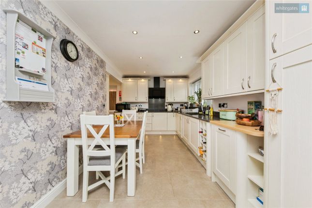 16, Williamson Drive, Cheshire photo 2