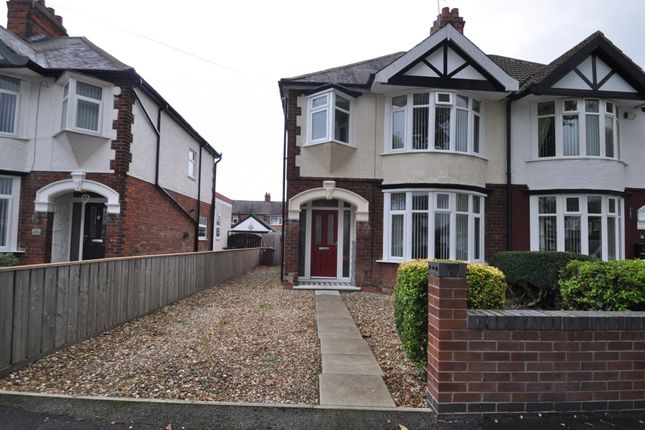Thumbnail Semi-detached house to rent in Pickering Road, Hull, North Humberside
