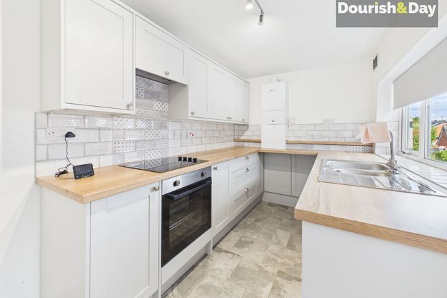 22 Park Road, Whitchurch photo 3