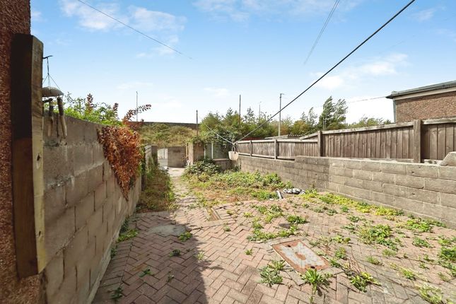 5 Lower West End, Port Talbot photo 4