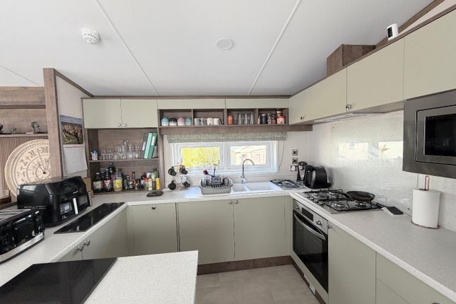 102B, Sea Breeze Park, Queen Street, Hartlepool photo 4