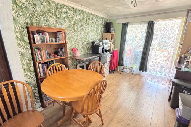 12 Rufus Way, Portland photo 3