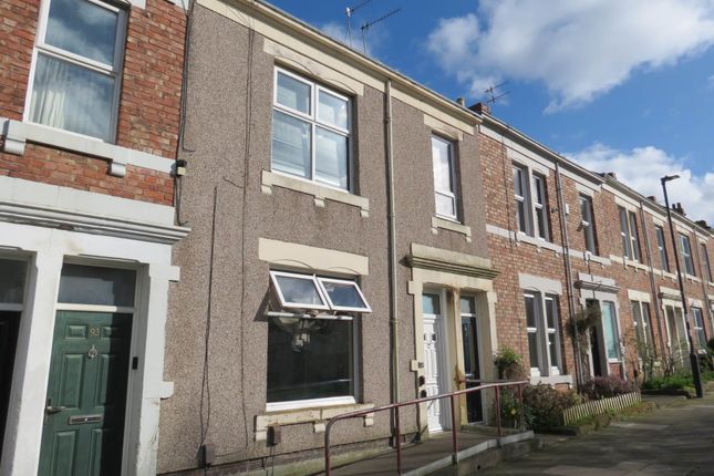 Thumbnail Flat to rent in Gainsborough Grove, Fenham