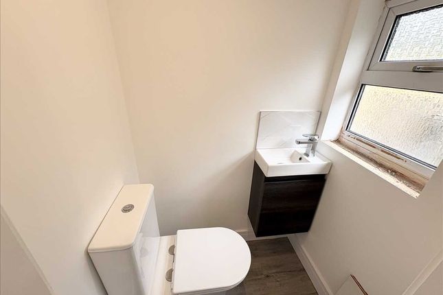 75, Kingsway, Kirkby in Ashfield photo 4